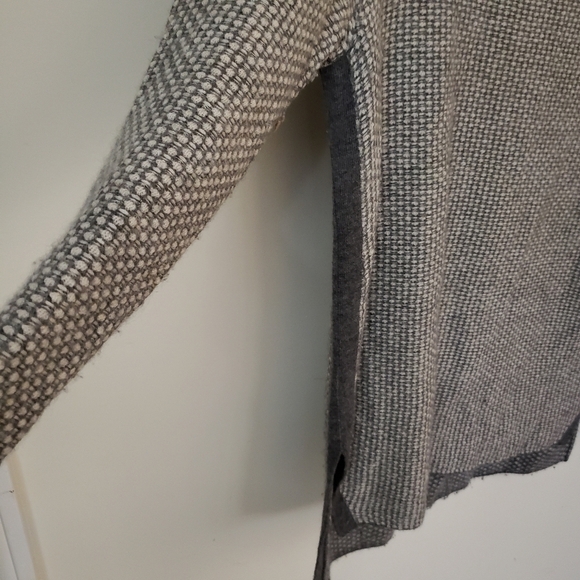 Nordstrom Collection Cashmere Sweatshirt Gray White Scoop Crewneck Size Small - Picture 4 of 11